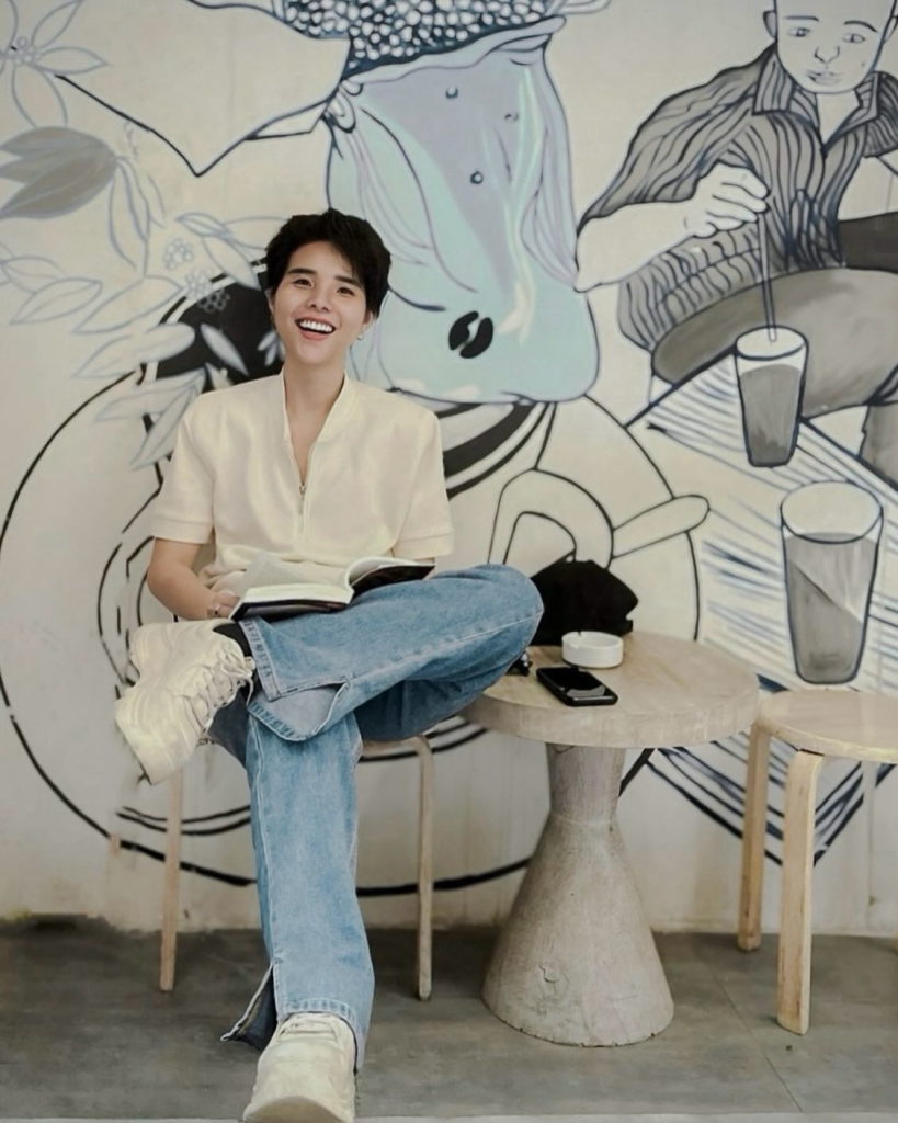 Học "Anh Trai Say Hi" Vũ Cát Tường phối đồ unisex tối giản, sang trọng