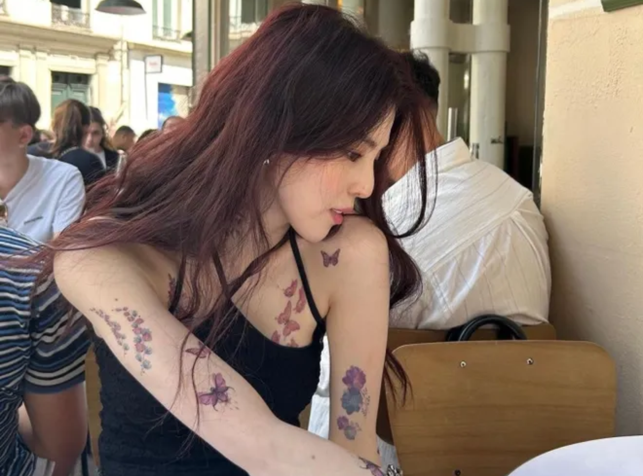 Soi gu thời trang streetstyle cực chất của gái đẹp "hệ chiến" Han So Hee