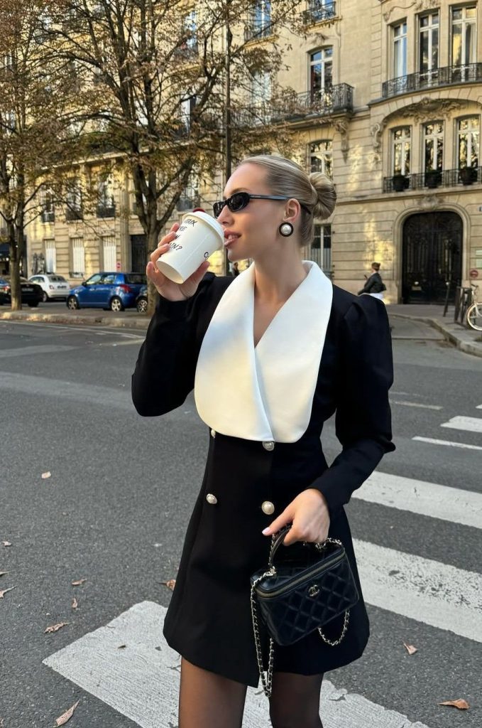 Đầm đen cổ trắng – thanh lịch, cổ điển và đầy khí chất Parisienne. Ảnh: internet.