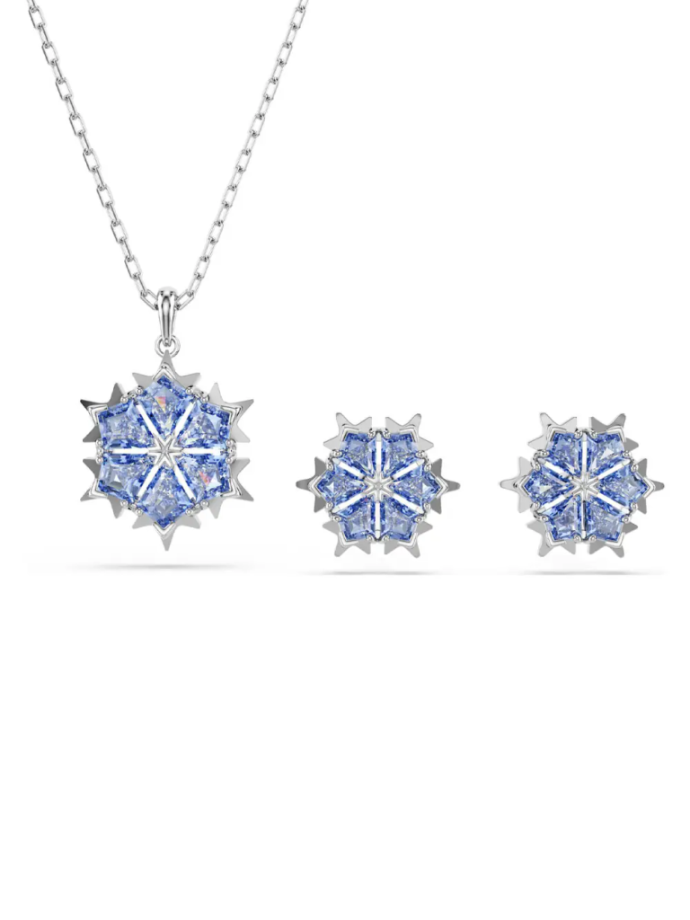 Gợi ý các mẫu dây chuyền Swarovski chính hãng làm quà Giáng sinh cho bạn gái