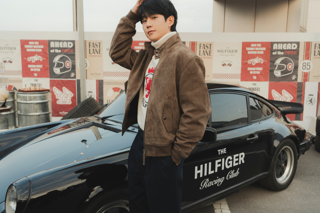 "Hilfiger Racing Club" làm mới đường đua thời trang với phong đương đại