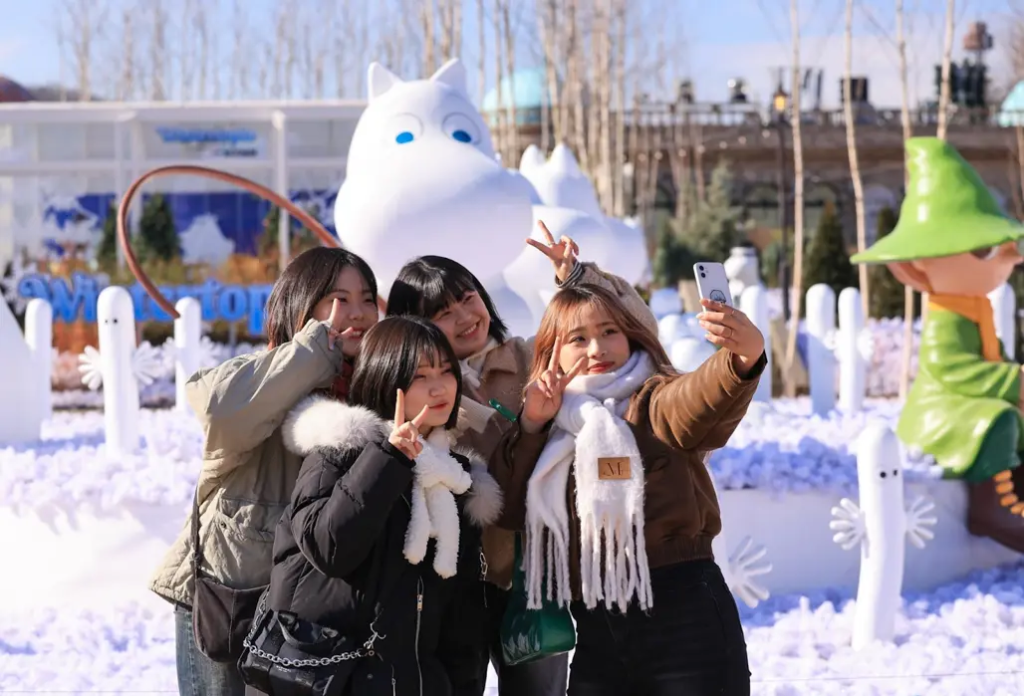 Mùa đông ở Seoul lạnh bao nhiêu độ? Gợi ý phối đồ giữ ấm khi du lịch Hàn Quốc mùa đông