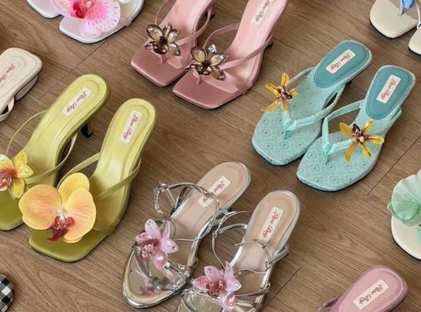 Sở hữu ngay những mẫu dép cao gót thanh lịch và dễ ứng dụng nhất năm