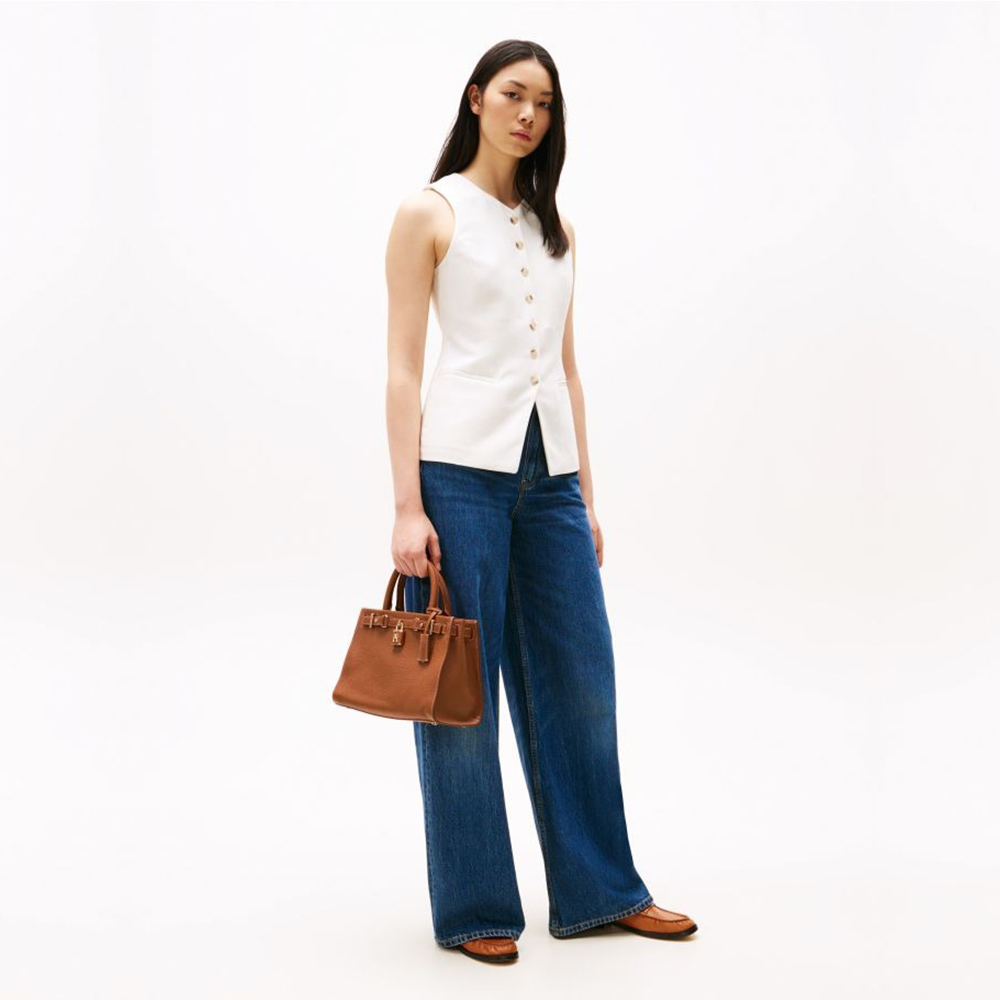 Giáng sinh thêm trọn vẹn với ƯU ĐÃI ĐẾN 30% nhiều sản phẩm Tommy Hilfiger