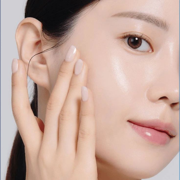 Màng lọc mới có kích thước phân tử lớn, chúng chỉ nằm trên bề mặt lớp sừng mà không thâm nhập sâu vào tế bào. Ảnh: internet.