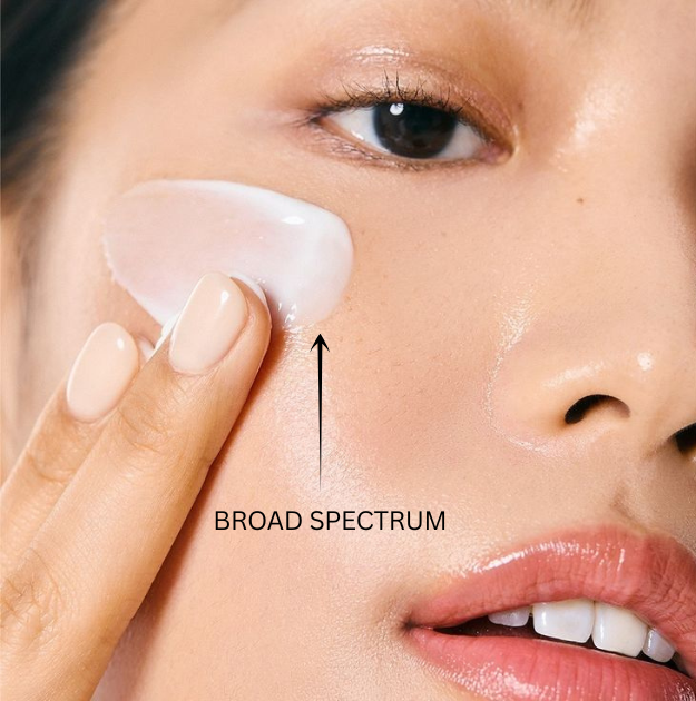 Hãy ưu tiên các sản phẩm có dán nhãn "Broad Spectrum" (Phổ rộng) và chỉ số PPD cao để bảo vệ da khỏi sạm nám. Ảnh: internet.