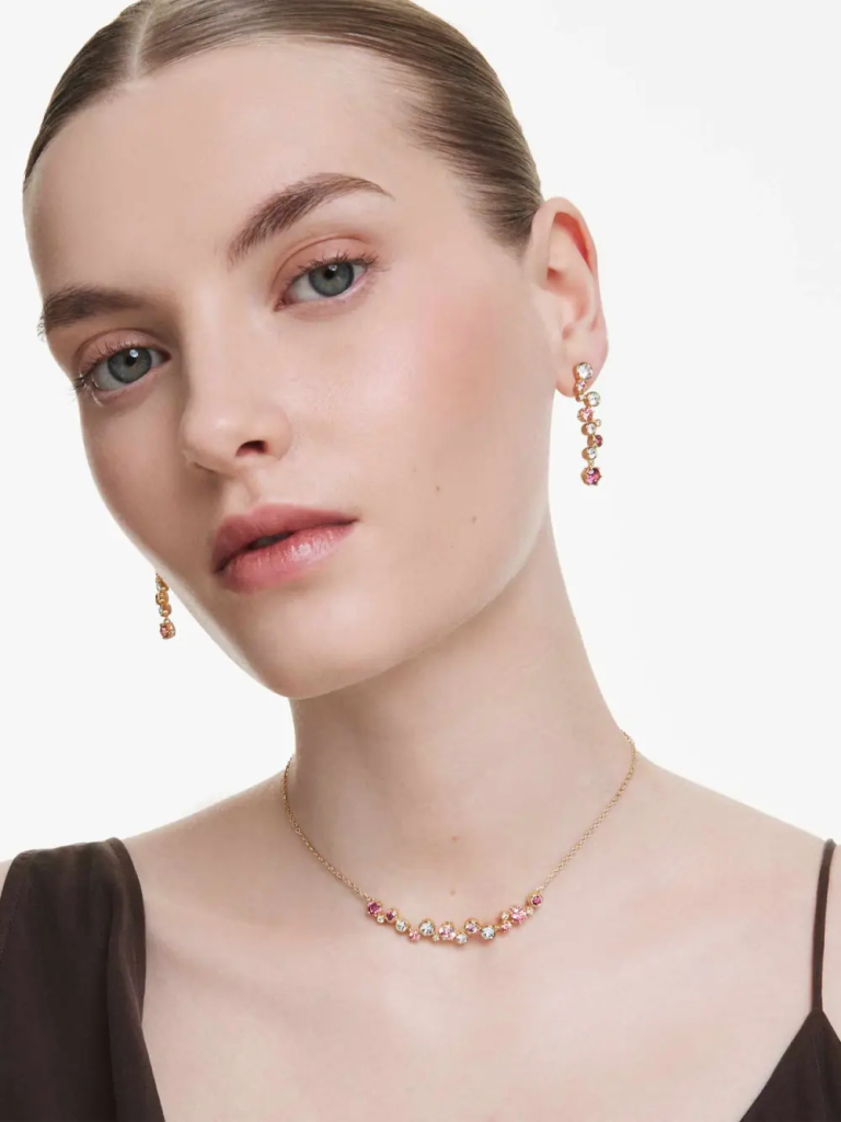 Gợi ý trang sức dự tiệc tất tiên cho quý cô công sở