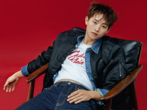 "Anh trai" CONGB chào năm mới với bộ ảnh thời trang đúng chất streetwear cùng Calvin Klein