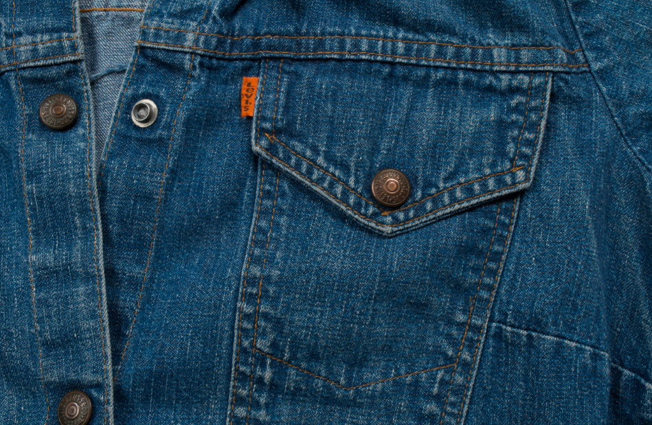 Levi's® Red Tab là gì? Tất tần tật về nhãn vải trên sản phẩm Levi's®