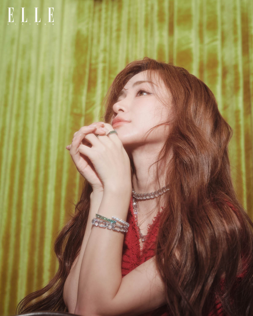 Loạt mỹ nhân Việt chọn trang sức Swarovski để bừng sáng diện mạo cho năm mới (Hòa Minzy, Kiều Anh, Phương Ly, Ciin)