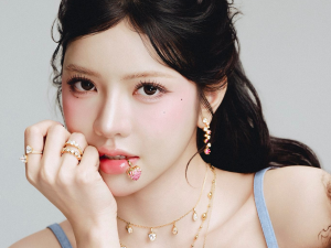 Loạt mỹ nhân Việt chọn trang sức Swarovski để bừng sáng diện mạo cho năm mới (Hòa Minzy, Kiều Anh, Phương Ly, Ciin)