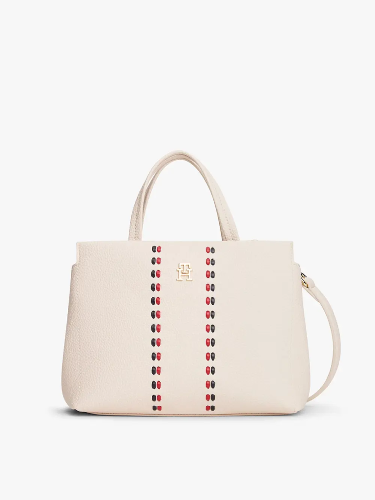 Gợi ý các mẫu túi xách hàng hiệu làm quà cho nàng dịp 8/3 (Guess, Karl Lagerfeld, Tommy Hilfiger, DKNY...)