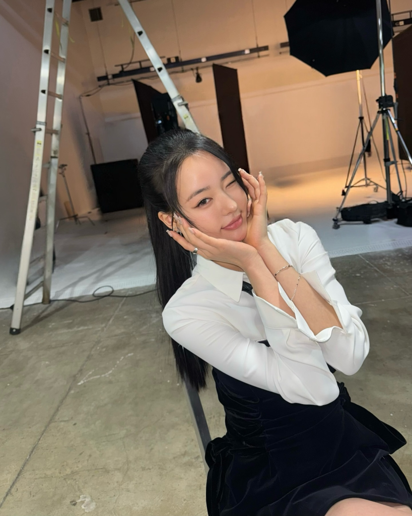 Phong cách tiểu thư thanh lịch đáng học hỏi của Heesun Park (Single's Inferno 5)