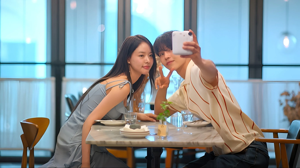 Phong cách tiểu thư thanh lịch đáng học hỏi của Heesun Park (Single's Inferno 5)