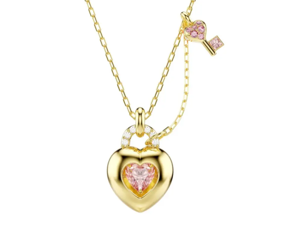 Thay lời yêu qua quà tặng trang sức pha lê Swarovski tuyệt mỹ
