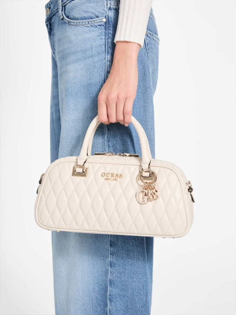 Các mẫu túi xách Guess đáng sắm làm quà tặng người yêu dịp 8/3