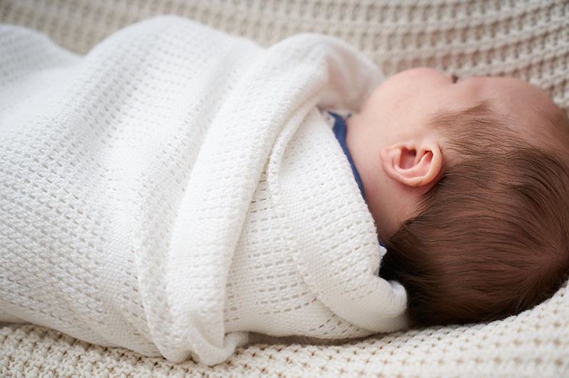 Khăn quấn cho bé sơ sinh loại nào tốt? Bí quyết chọn chuẩn | Mothercare