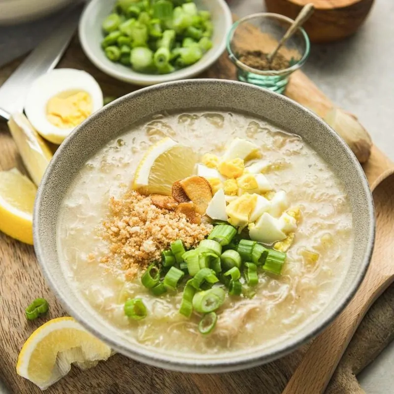 Cháo thịt bằm trong thực đơn 3 tuổi bổ sung protein và vô cùng dễ ăn